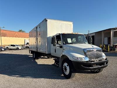 International MV607 Box Truck - 220HP, 6 Speed Automatic, Swing Door