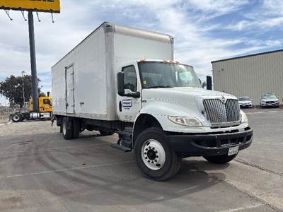 International MV607 Box Truck - 220HP, 7 Speed Automatic, Roll up Door