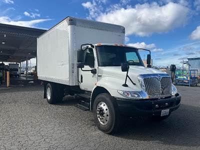 International MV607 Box Truck - 220HP, 6 Speed Automatic, Roll up Door