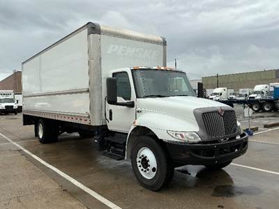 International MV607 Box Truck - 220HP, 6 Speed Automatic, Roll up Door