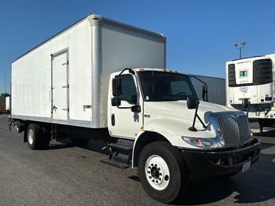 International MV607 Box Truck - 220HP, 6 Speed Automatic, Roll up Door