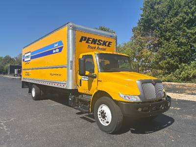 International MV607 Box Truck - 220HP, 6 Speed Automatic, Roll up Door
