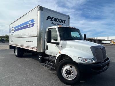 International MV607 Box Truck - 220HP, 6 Speed Automatic, Roll up Door