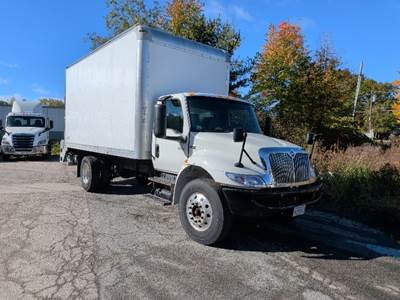 International MV607 Box Truck - 220HP, 6 Speed Automatic, Roll up Door