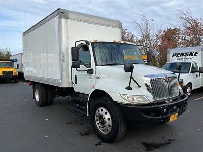 International MV607 Box Truck - 220HP, 6 Speed Automatic, Roll up Door