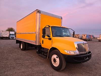 International MV607 Box Truck - 220HP, 6 Speed Automatic, Roll up Door