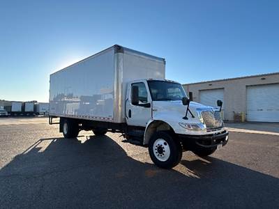 International MV607 Box Truck - 220HP, 6 Speed Automatic, Swing Door