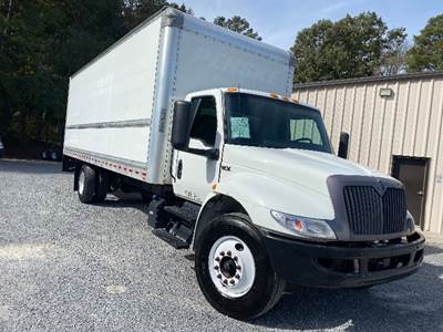 International MV607 Box Truck - 220HP, 6 Speed Automatic, Roll up Door