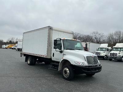 International MV607LP Box Truck - 200HP, 7 Speed Automatic, Roll up Door