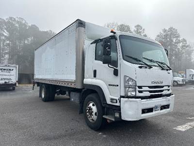 Isuzu FTR Box Truck - 210HP, 6 Speed Automatic, Roll up Door