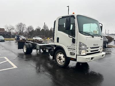 Isuzu NPR EFI Box Truck - 350HP, 6 Speed Automatic, Roll up Door