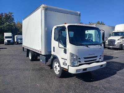 Isuzu NRR Box Truck - 215HP, 6 Speed Automatic