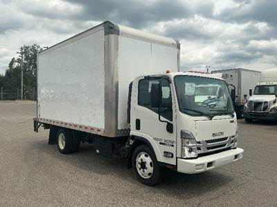 Isuzu NRR Box Truck - 215HP, 6 Speed Automatic, Roll up Door