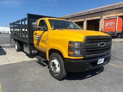 Chevrolet Silverado Flatbed Truck - 350HP, 6 Speed Automatic