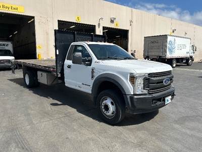 Ford F-450 Flatbed Truck - 288HP, 6 Speed Automatic