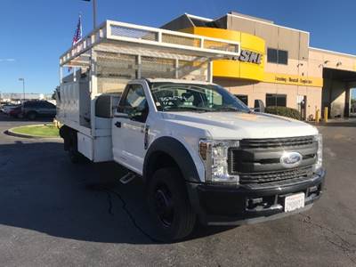 Ford F-550 Flatbed Truck - 310HP, 6 Speed Automatic
