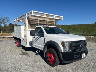 Ford F-550 Flatbed Truck - 310HP, 6 Speed Automatic