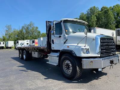 Freightliner 114SD Tandem Axle Flatbed Truck - 410HP, 6 Speed Automatic