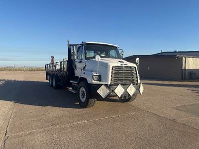 Freightliner 114SD Tandem Axle Flatbed Truck - 505HP, 6 Speed Automatic