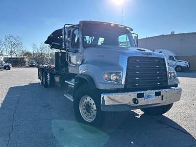 Freightliner 114SD Tandem Axle Flatbed Truck - 410HP, 10 Speed Manual