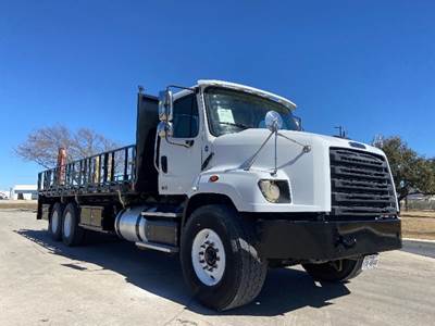 Freightliner 114SD Tandem Axle Flatbed Truck - 450HP, 10 Speed Manual