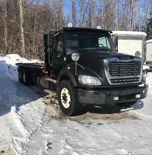 Freightliner M2 112 Tandem Axle 22 ft Flatbed Truck - 410HP, 10 Speed Manual