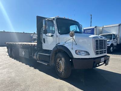 Freightliner M2 112 Tandem Axle 23 ft Flatbed Truck - 350HP, 10 Speed Manual