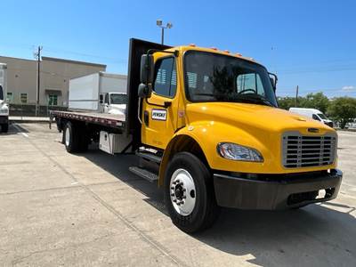 Freightliner M2 26 ft Flatbed Truck - 220HP, 6 Speed Automatic