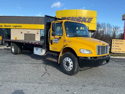 Freightliner M2 26 ft Flatbed Truck - 220HP, 7 Speed Automatic