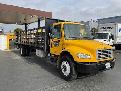 Freightliner M2 26 ft Flatbed Truck - 220HP, 7 Speed Automatic