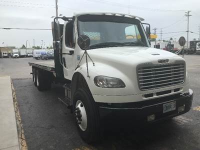 Freightliner M2 Tandem Axle 26 ft Flatbed Truck - 270HP, 10 Speed Manual