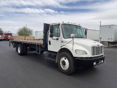 Freightliner M2 22 ft Flatbed Truck - 220HP, 6 Speed Automatic