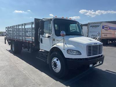 Freightliner M2 22 ft Flatbed Truck - 220HP, 6 Speed Automatic