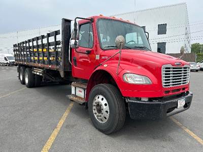 Freightliner M2 Tandem Axle 24 ft Flatbed Truck - 300HP, 10 Speed Manual