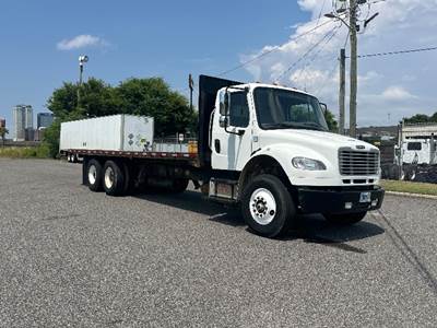 Freightliner M2 Tandem Axle 26 ft Flatbed Truck - 330HP, 6 Speed Automatic