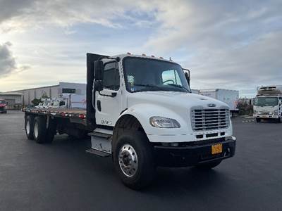 Freightliner M2 Tandem Axle 24 ft Flatbed Truck - 350HP, 10 Speed Manual