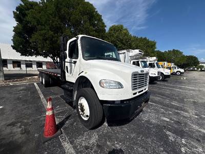 Freightliner M2 Tandem Axle 24 ft Flatbed Truck - 260HP, 10 Speed Manual