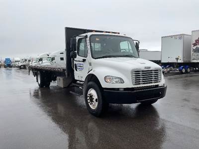 Freightliner M2 26 ft Flatbed Truck - 220HP, 6 Speed Automatic
