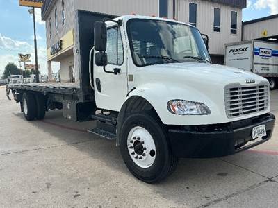 Freightliner M2 26 ft Flatbed Truck - 220HP, 6 Speed Automatic