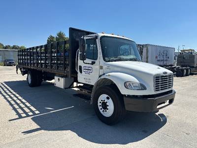 Freightliner M2 26 ft Flatbed Truck - 220HP, 6 Speed Automatic