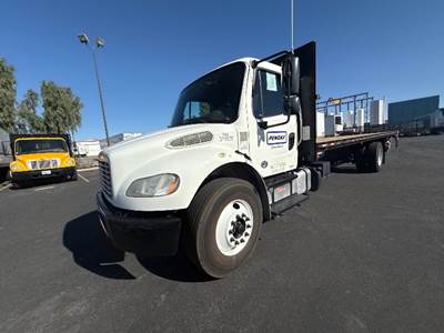 Freightliner M2 26 ft Flatbed Truck - 220HP, 6 Speed Automatic