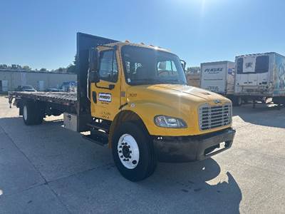 Freightliner M2 26 ft Flatbed Truck - 220HP, 7 Speed Automatic