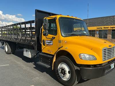 Freightliner M2 26 ft Flatbed Truck - 220HP, 6 Speed Automatic