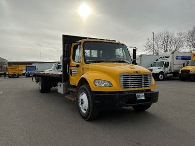 Freightliner M2 26 ft Flatbed Truck - 220HP, 7 Speed Automatic