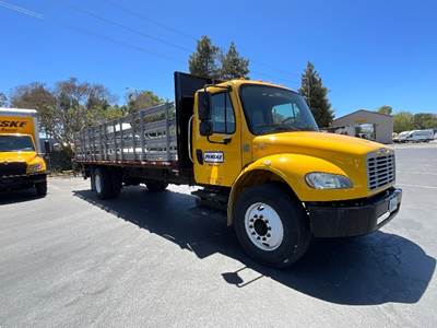 Freightliner M2 26 ft Flatbed Truck - 220HP, 7 Speed Automatic
