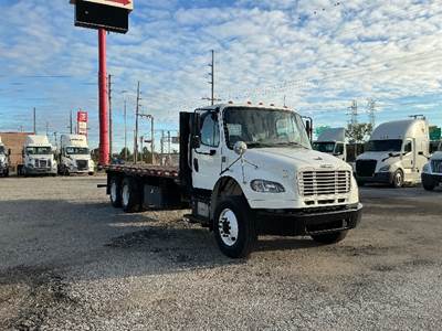 Freightliner M2 Tandem Axle Flatbed Truck - 270HP, 10 Speed Manual