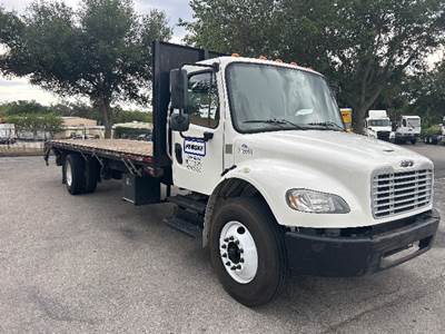 Freightliner M2 26 ft Flatbed Truck - 220HP, 6 Speed Automatic