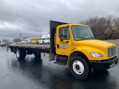 Freightliner M2 26 ft Flatbed Truck - 220HP, 7 Speed Automatic