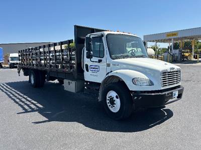 Freightliner M2 26 ft Flatbed Truck - 220HP, 6 Speed Automatic