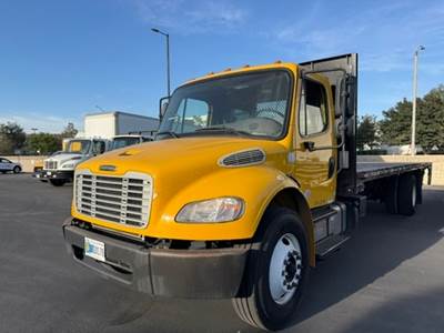 Freightliner M2 26 ft Flatbed Truck - 220HP, 7 Speed Automatic